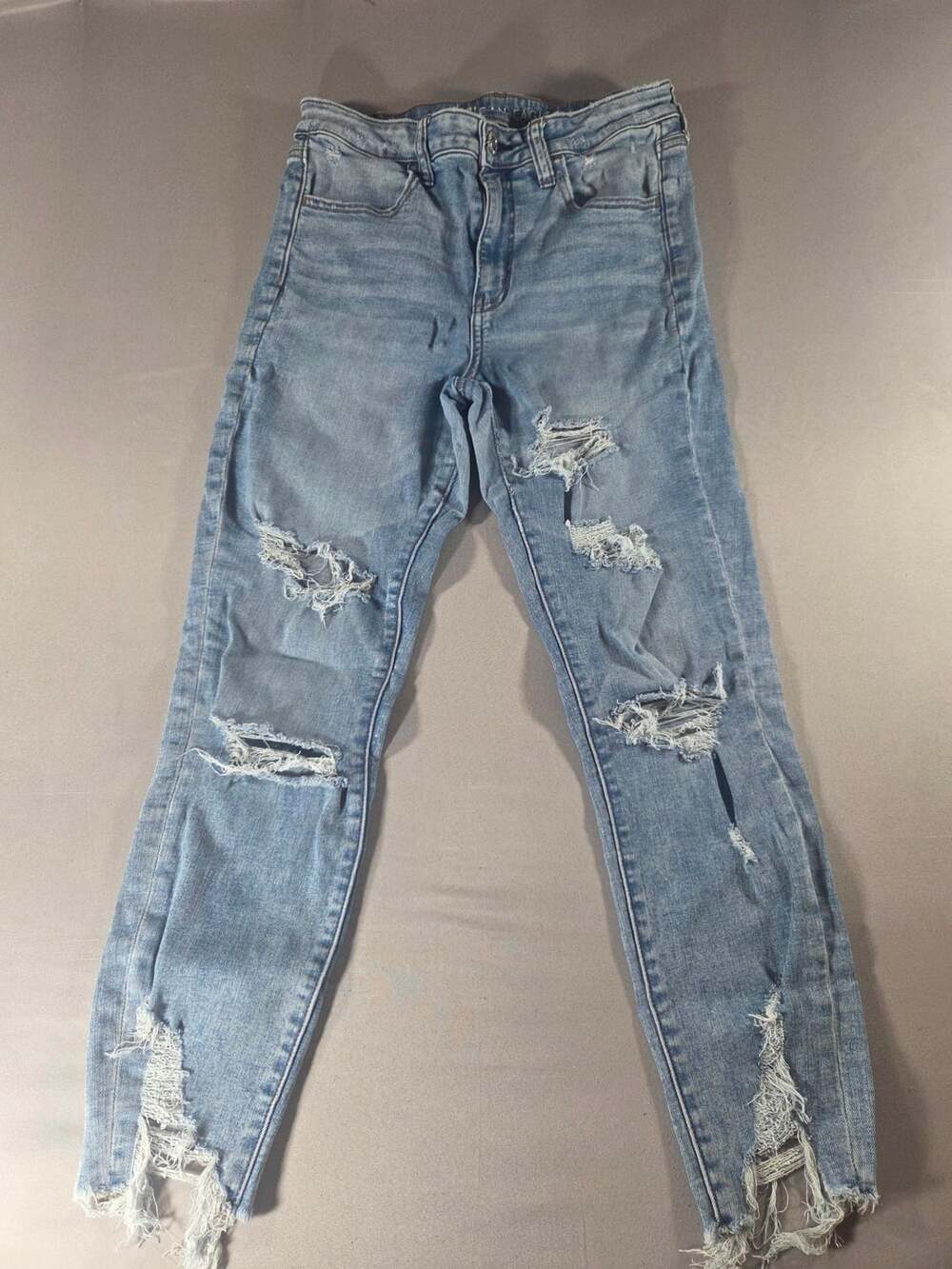 American Eagle Distressed Jeans